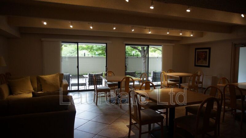 Building Photo - 777 N Washington St