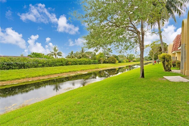 Building Photo - 11398 Royal Palm Blvd