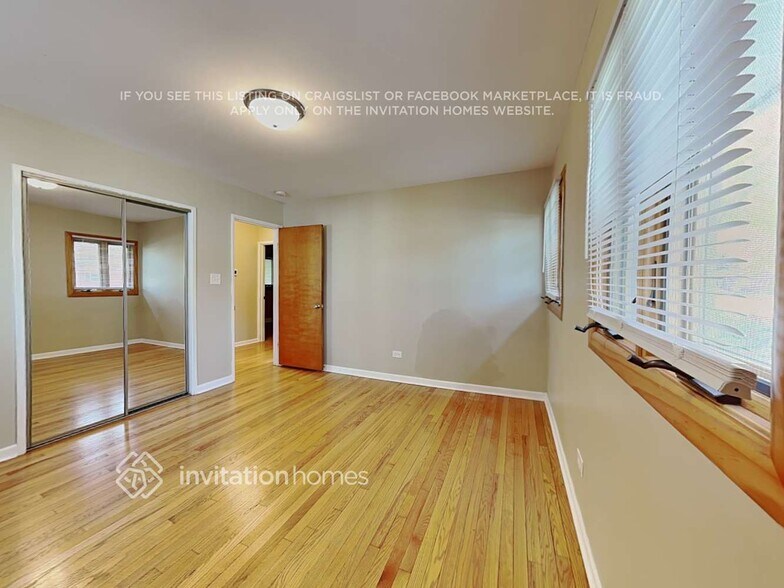 Building Photo - 407 N Derbyshire Ave