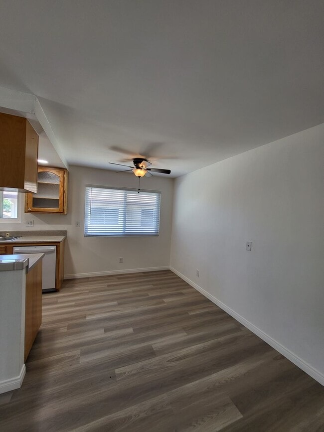Building Photo - 8838 Mission Vega Ct