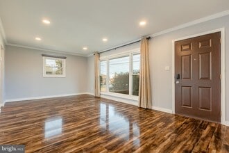 Building Photo - 1959 Lewis Ave