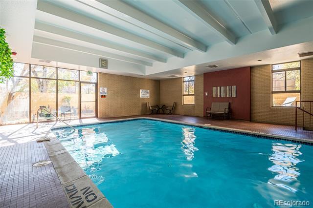 Building Photo - 800 N Pearl St