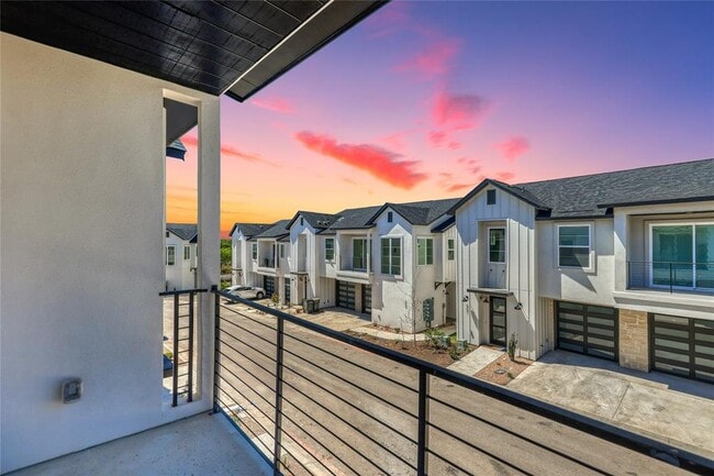 Building Photo - 12001 Vista Parke Dr