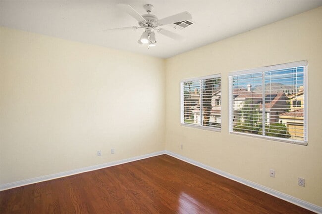 Building Photo - 2120 Waterbury Ln
