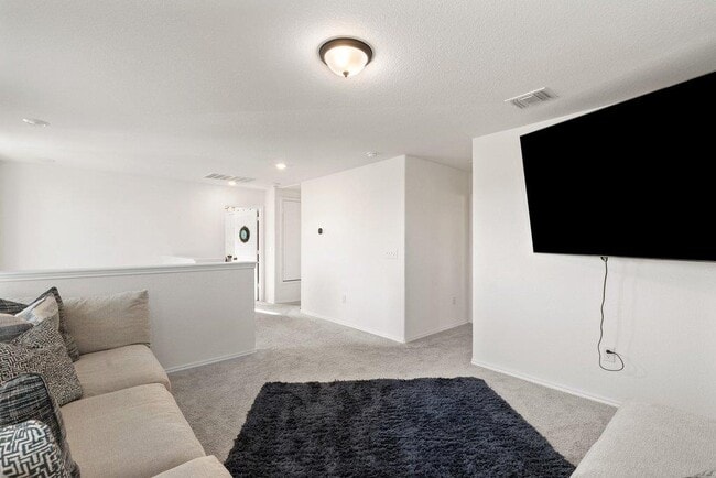Building Photo - 218 Summit Dr