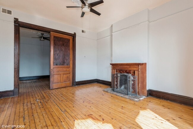 Building Photo - 2150 N Halsted St
