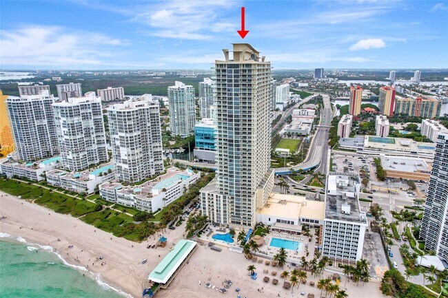 Building Photo - 16699 Collins Ave