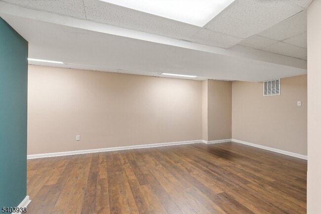 Building Photo - 7 Harvard Cir