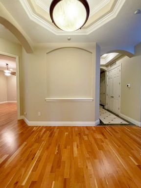 Building Photo - AMAZING 2 Bed /2 Bath Cherry Creek Condo! ...