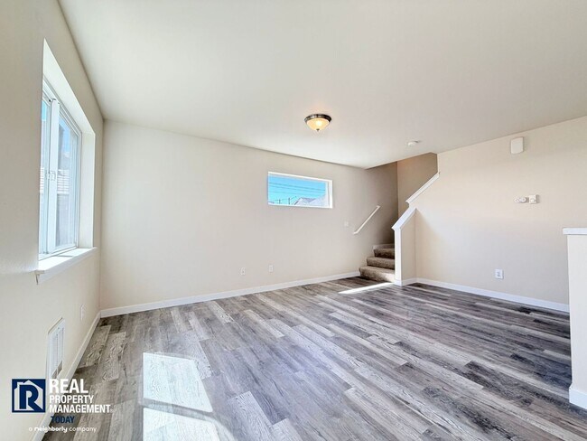 Building Photo - 4523 S Junett St