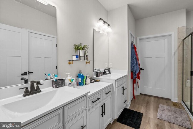 Building Photo - 2430 Steamboat Wy