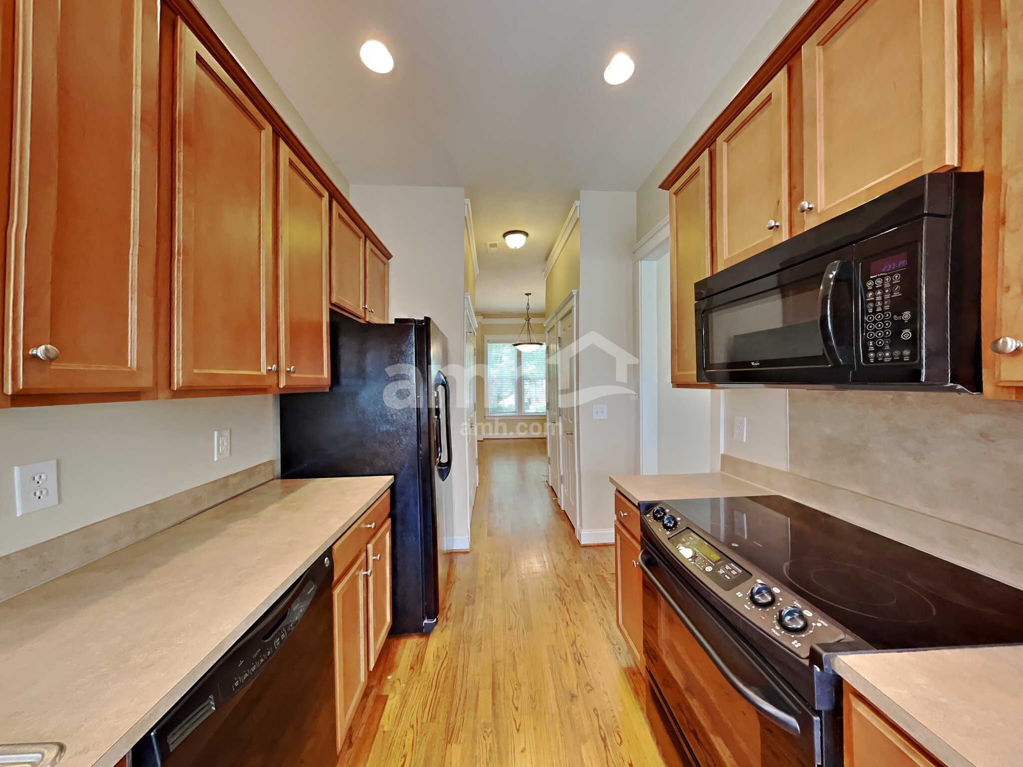 Building Photo - 155 Water Oak Dr