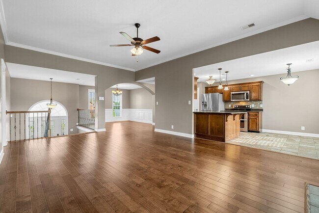 Building Photo - Stunningly Large Home Ready Today!