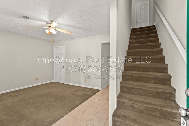 Building Photo - 502 Oakwood Ct