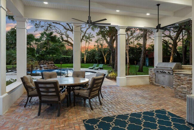 Building Photo - 16356 Bridlewood Cir
