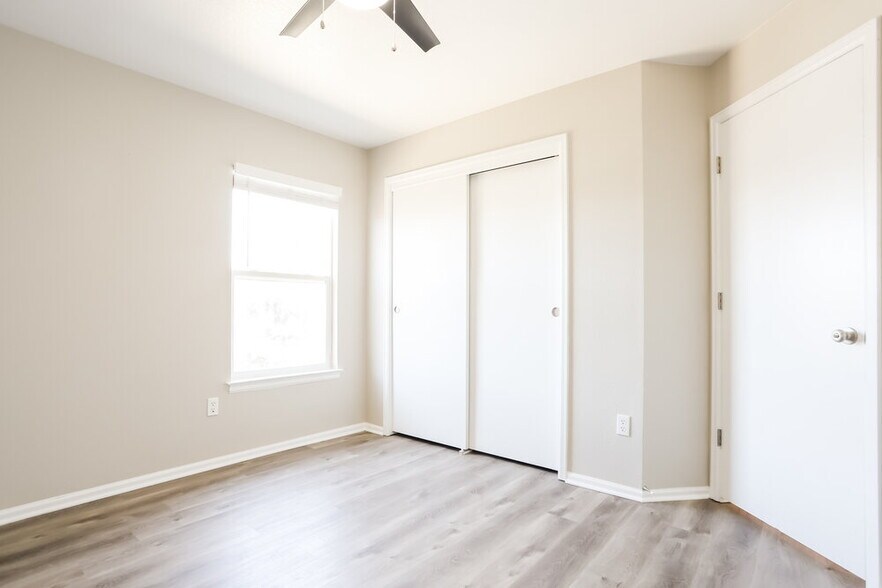 Building Photo - 13103 Clayton Ct