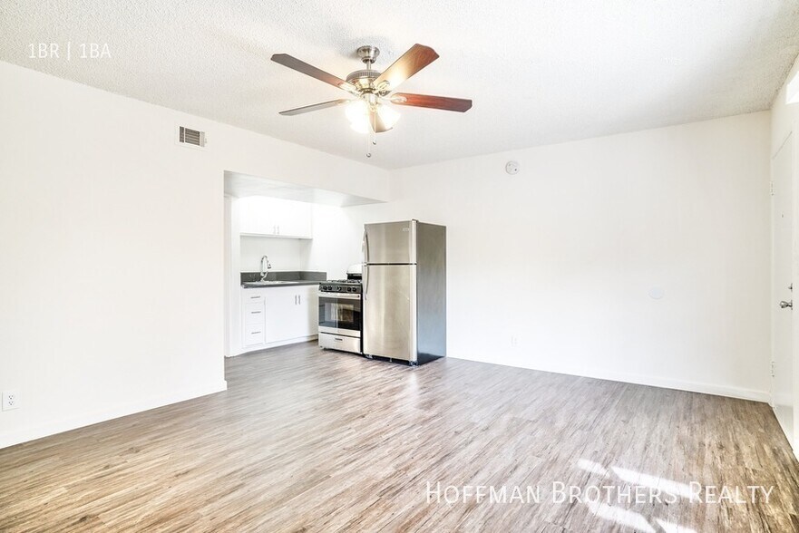 Building Photo - 4558 W 173rd St