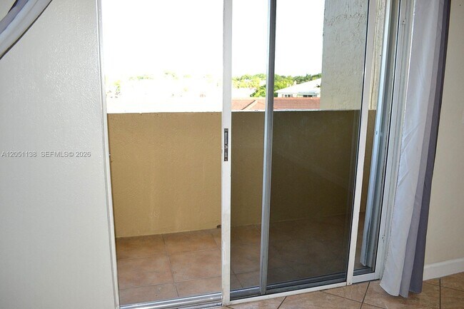 Building Photo - 14971 SW 82nd Ln