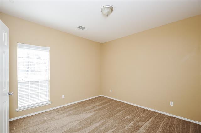 Building Photo - 7504 Quail Springs Dr