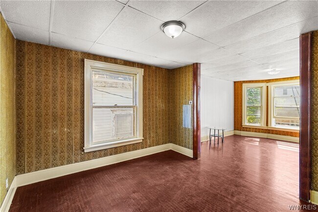 Building Photo - 213 Keystone St
