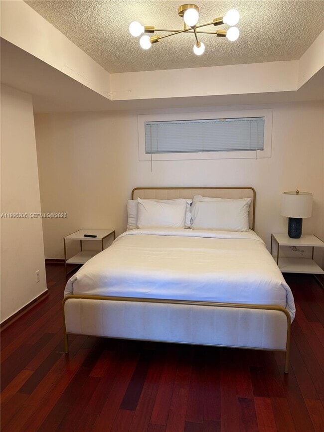 Building Photo - 1717 N Bayshore Dr