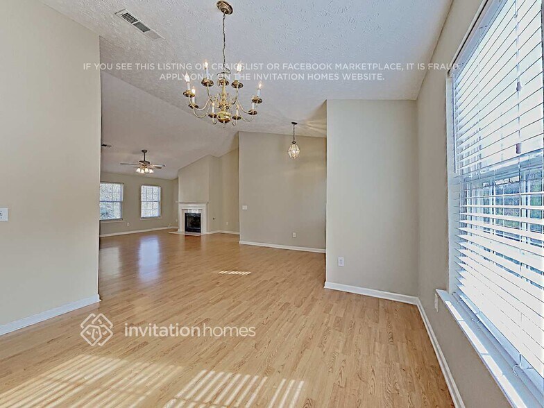 Building Photo - 4820 Teal Trail