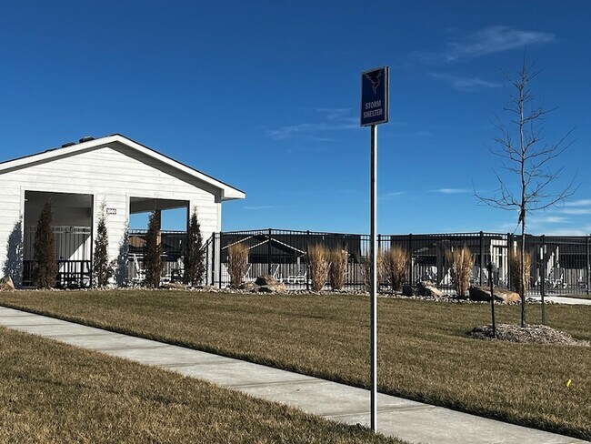 Building Photo - 1145 W Trek Cir