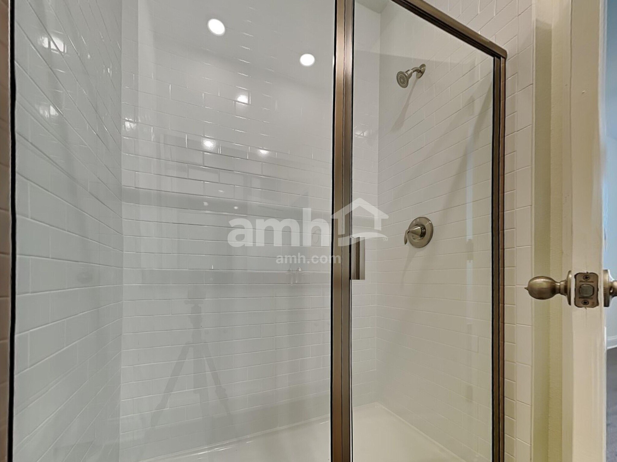 Building Photo - 3699 Lk Blf Lp