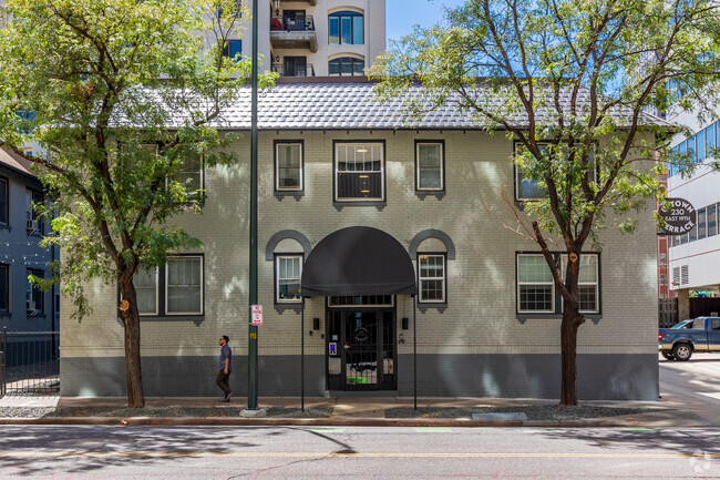 Building Photo - Uptown Terrace