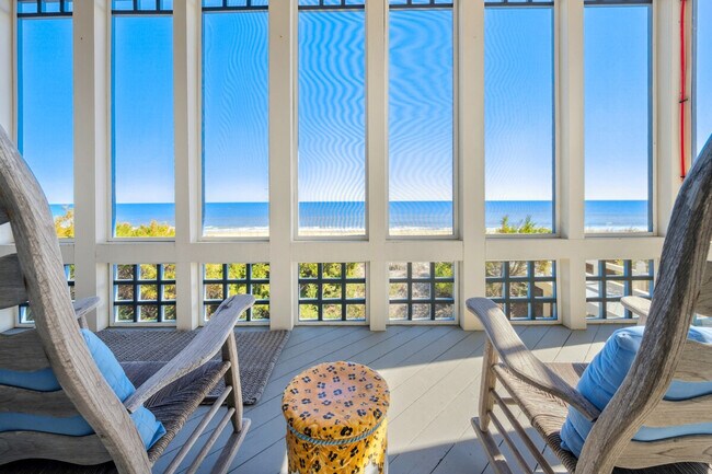 Building Photo - 886 Debordieu Blvd