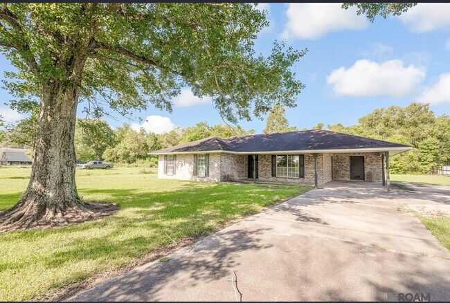 Building Photo - 37520 Butz Rd