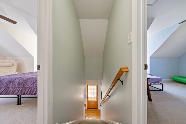 Building Photo - Available now! Perfect 3br/2.5ba Home Only 1/2 Mile From Durham's Best Restaurants!