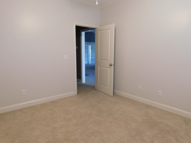 Building Photo - Spacious Four Bedroom!!!