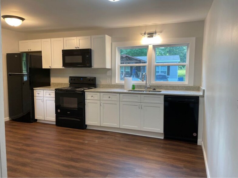 Primary Photo - 3237 Kingston Hwy