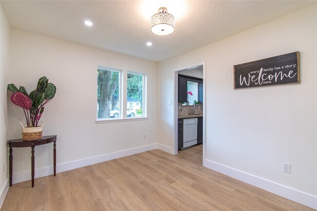 Building Photo - 822 Red Rock Canyon Dr