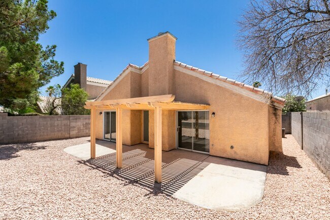 Building Photo - Charming 3-Bedroom Home with Covered Patio