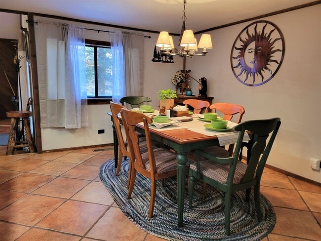 Building Photo - 308-310 Brady Canyon Rd