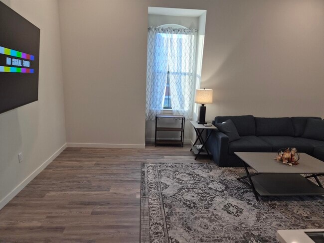 Building Photo - 36 Pleasant St