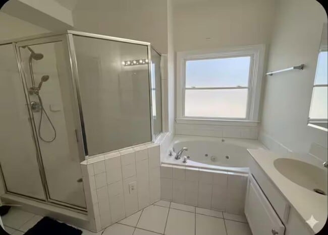 Building Photo - 1032 Lena St NW