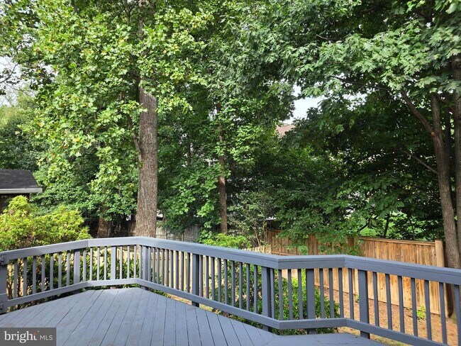 Building Photo - 12000 Rosiers Branch Dr