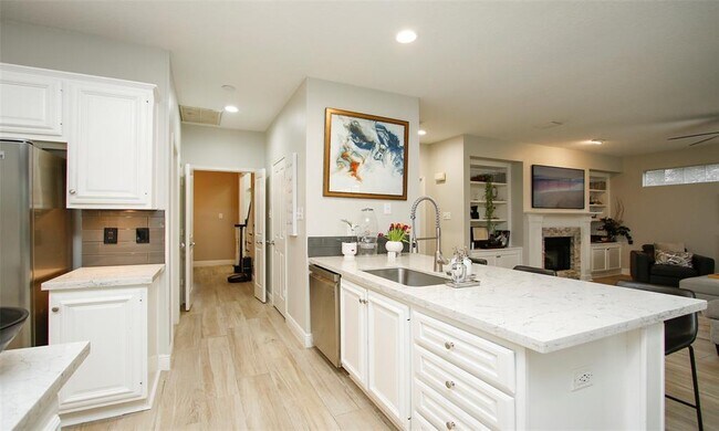 Building Photo - 98 N Cochrans Green Cir