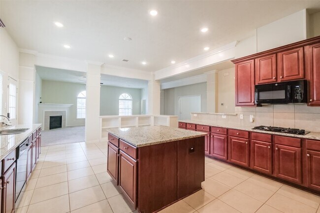 Building Photo - 6811 Gonzales Pt