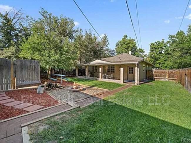 Building Photo - 5046 Meade St