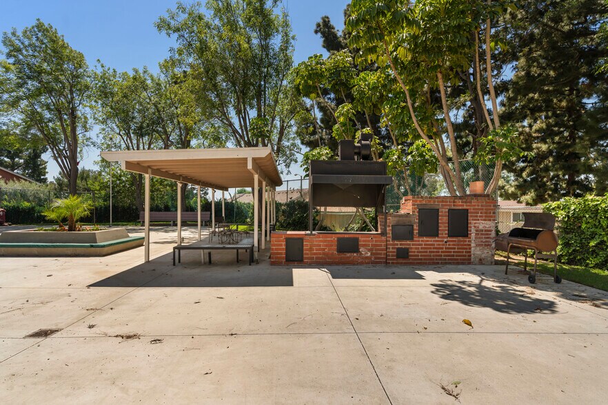 Building Photo - 3500 W Manchester Blvd