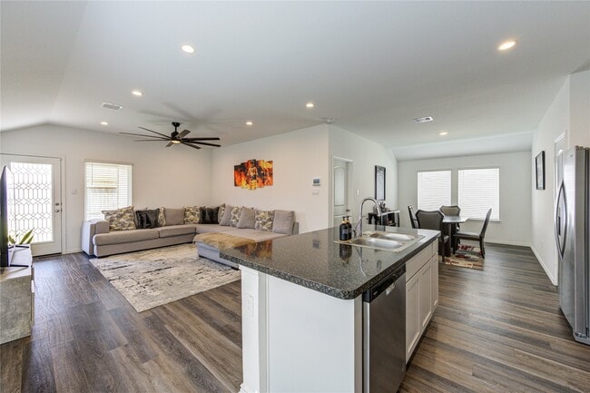 Building Photo - 5303 Creekstone Rise Ln