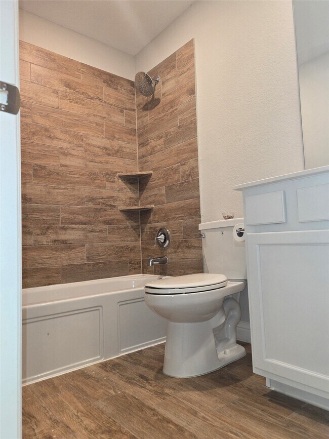 Building Photo - 15227 Deseo Dr