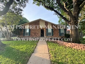Building Photo - 407 Woodhurst Dr