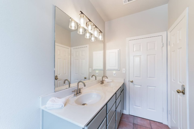 Building Photo - 195 Watts Ln