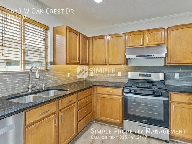 Building Photo - 3653 W Oak Crest Dr