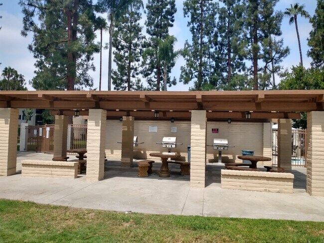 Building Photo - 5999 Rancho Mission Rd